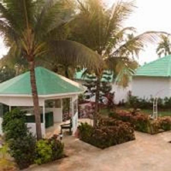 Tropical Valley Resort Morjim Exteriér fotografie