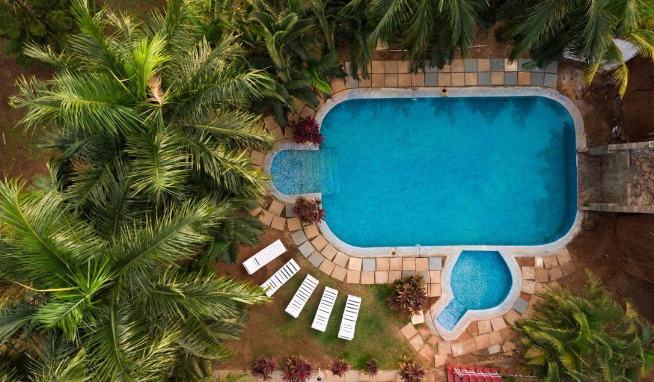 Tropical Valley Resort Morjim Exteriér fotografie